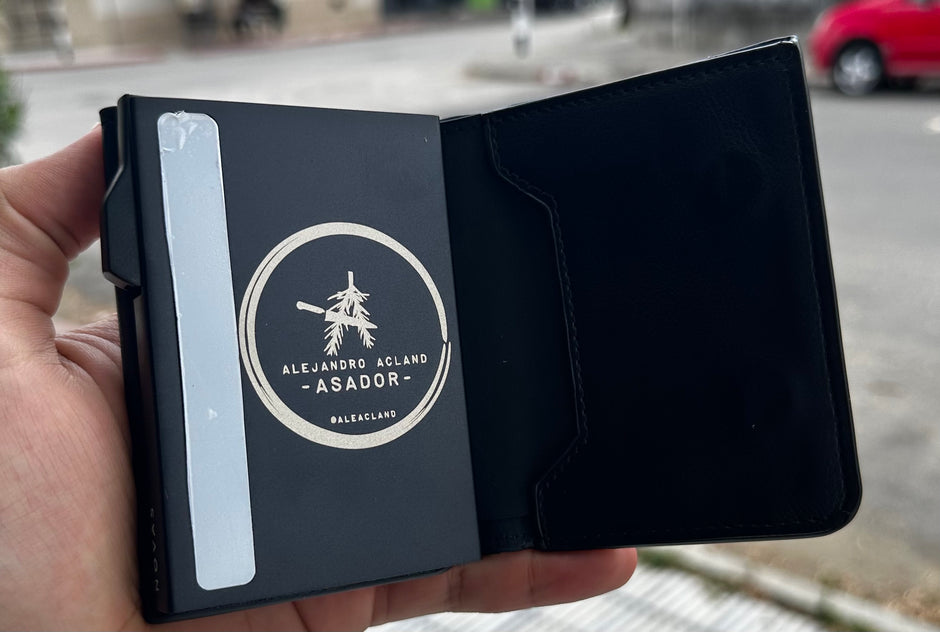 Billetera NOVAS RFID CON PERSONALIZACIÓN